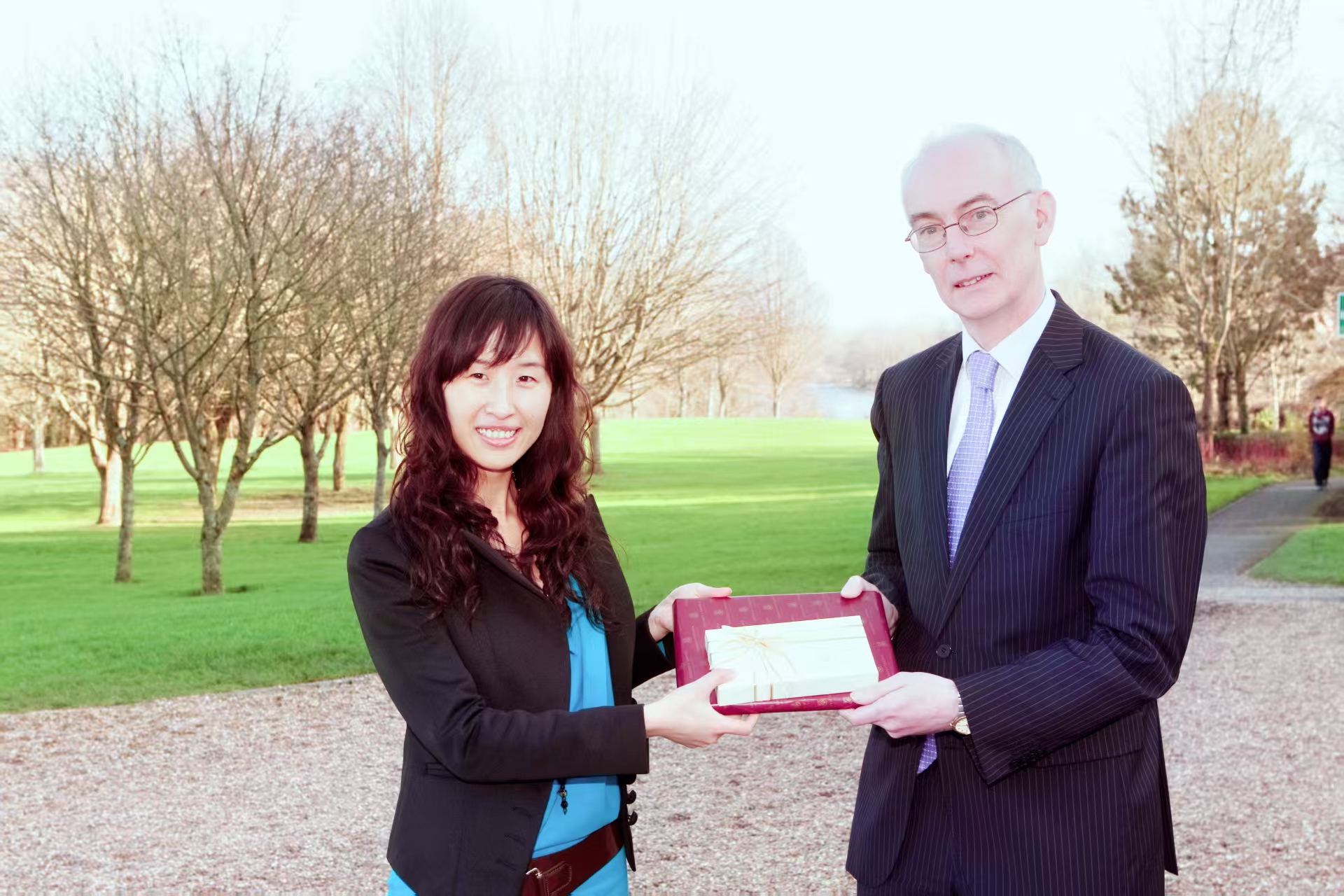 2012��2�·��ʰ�������ʱ�� ��У����Ӱ.jpg